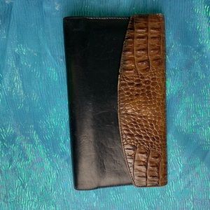 Brahmin wallet